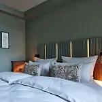 Отель Parkhotel