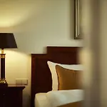 Отель Parkhotel 5*