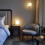 Отель Parkhotel 5*