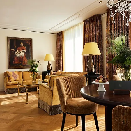 Parkhotel Hotel 5*