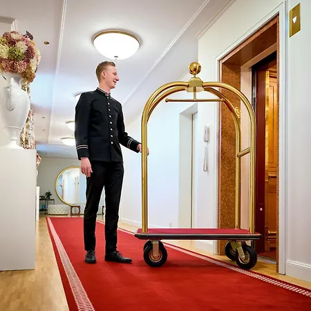Parkhotel 5*