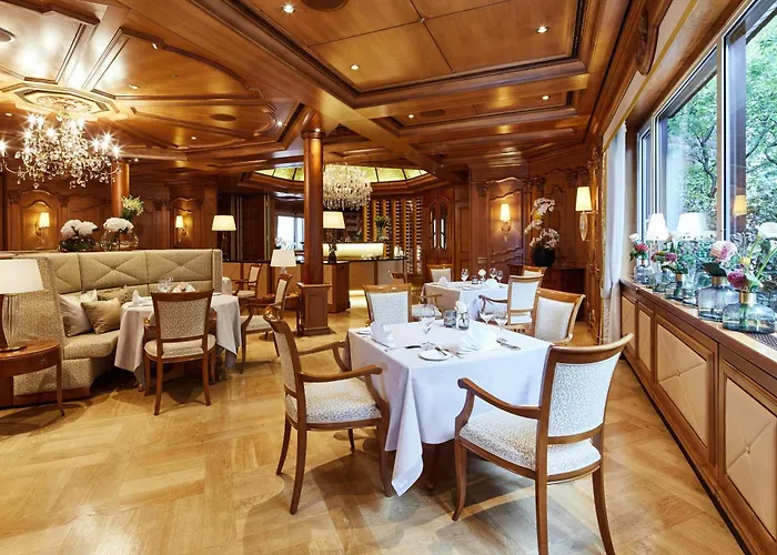 居特斯洛公园酒店 酒店 5*