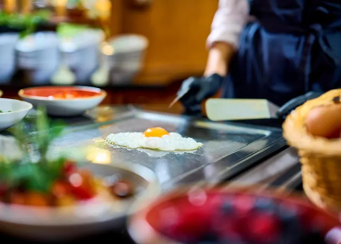 居特斯洛公园酒店 5*