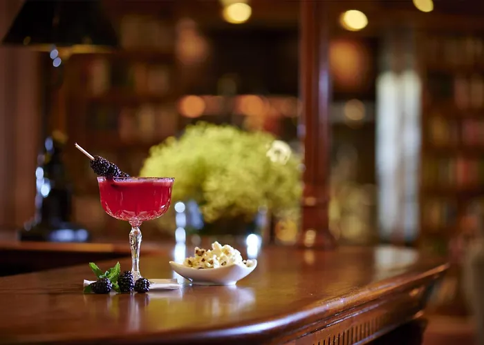 居特斯洛公园酒店 5* 居特斯洛